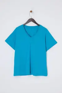 Trendyol Curve Petrol V-neck Basic 100% Cotton Knitting T-Shirt - Image 4