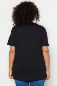 Trendyol Curve Black relaxed Crew Neck slit 100% Cotton Knitting T-Shirt - Image 5