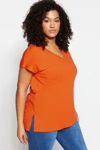 Trendyol Curve Orange relaxed V-neck slit 100% Cotton Knitting T-Shirt - Image 3