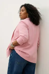 Trendyol Curve Light Pink Double Closure Weaving Blazer Plus Size Jacket - Image 2