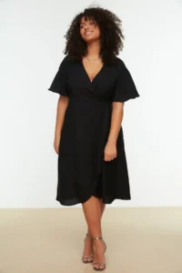Trendyol Curve Black Plain wrap Midi Weaving Plus Size Dress - Image 2