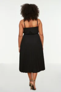 Trendyol Curve Black Double breasted Yaka Sleeveless Knitting Dress - Image 4