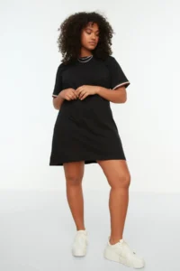 Trendyol Curve Black Crew Neck 100% Cotton Sleeves with Bias Detail Knitting Plus Size T-Shirt Dress - Image 3