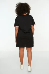 Trendyol Curve Black Crew Neck 100% Cotton Sleeves with Bias Detail Knitting Plus Size T-Shirt Dress - Image 5