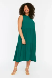 Trendyol Curve Emerald Green shift/Plain Cut Dog collar Midi Weaving Dress - Image 3