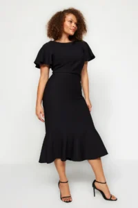 Trendyol Curve Black Fitted/Body-Fitting Weaving Sleeves with flywheel Lined Midi Dress - Image 2