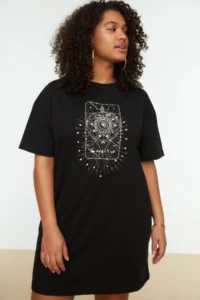 Trendyol Curve Black Geometric Printed 100% Cotton Knitting Plus Size T-Shirt Dress - Image 3
