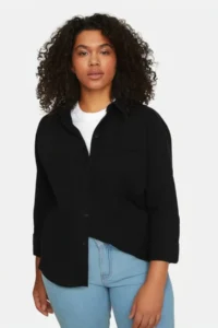 Trendyol Curve Black Loose Fit Cotton Long Sleeve Plus Size Weaving Shirt - Image 2