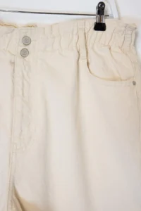 Trendyol Curve Beige Elastic High Waist Wide Cut 100% Cotton Non-Stretch Plus Size Denim Shorts - Image 2