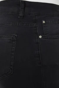 Trendyol Curve Black High Waist Flexible Plus Size skinny jeans - Image 7
