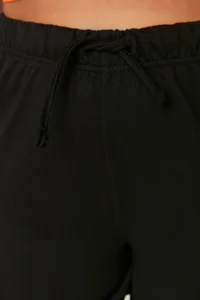 Trendyol Curve Black Pocket Detail Knitting Shorts & Bermuda - Image 3