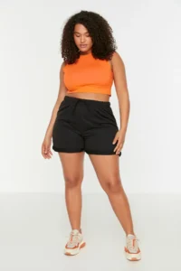 Trendyol Curve Black Pocket Detail Knitting Shorts & Bermuda - Image 4