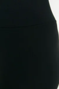 Trendyol Curve Black High Waist Knitting Scuba Material Plus Size Leggings with Fleece Inside - Image 4
