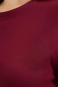 Trendyol Curve Burgundy Regular Fit Basic Crew Neck 100% Cotton Knitting Plus Size T-Shirt - Image 3