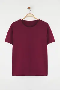Trendyol Curve Burgundy Regular Fit Basic Crew Neck 100% Cotton Knitting Plus Size T-Shirt - Image 5