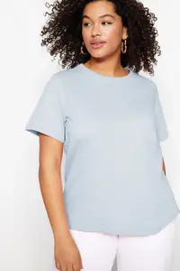 Trendyol Curve Mavi Regular Fit Basic Crew Neck 100% Cotton Knitting Plus Size T-Shirt - Image 2