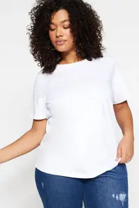 Trendyol Curve White Regular Fit Basic Crew Neck 100% Cotton Knitting Plus Size T-Shirt - Image 2