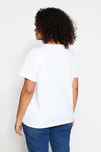 Trendyol Curve White Regular Fit Basic Crew Neck 100% Cotton Knitting Plus Size T-Shirt - Image 4