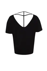 Trendyol Curve Black Oversized Fit Yaka Detailed Plus Size Knitting T-Shirt - Image 8