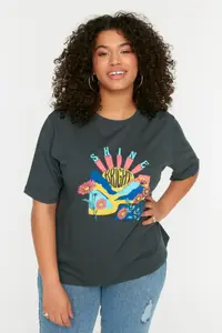 Trendyol Curve Anthracite relaxed Fit Crew Neck Printed 100% Cotton Knitting Plus Size T-Shirt