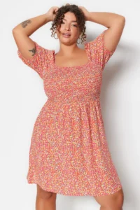 Trendyol Curve Pink Floral Weaving Gipelli Dress - Image 2