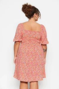 Trendyol Curve Pink Floral Weaving Gipelli Dress - Image 5
