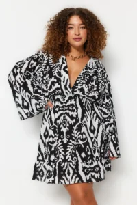 Trendyol Curve Black Ethnic Patterned Spanish Arm skater Mini Weaving beachwear Plus Size Dress - Image 3