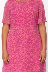 Trendyol Curve Fuchsia Hayvan pattern A-line Midi Weaving Dress - Image 5