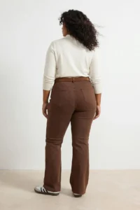 Trendyol Curve Brown High Waist flared leg comfort/Middle Flexible Flare Fit plus size jeans - Image 3