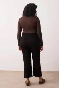 Trendyol Curve Solmayan Black High Waist Flexible Short Hem culotte Fit plus size jeans - Image 4