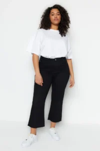 Trendyol Curve Solmayan Black High Waist Flexible Short Hem culotte Fit plus size jeans - Image 5