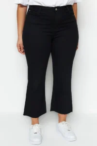 Trendyol Curve Solmayan Black High Waist Flexible Short Hem culotte Fit plus size jeans - Image 7