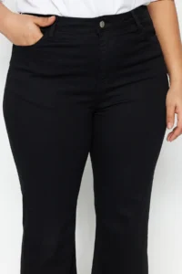 Trendyol Curve Solmayan Black High Waist Flexible Short Hem culotte Fit plus size jeans - Image 8
