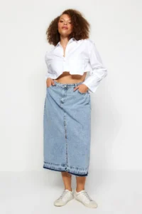 Trendyol Curve Mavi Front slit Midi Size 100% Cotton Non-Stretch Plus Size Denim Skirt - Image 2