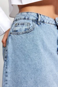 Trendyol Curve Mavi Front slit Midi Size 100% Cotton Non-Stretch Plus Size Denim Skirt - Image 4