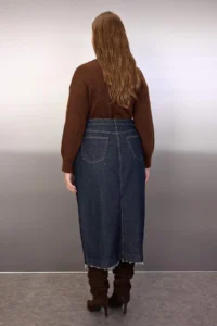Trendyol Curve Dark Blue Front slit Midi Size 100% Cotton Non-Stretch Plus Size Denim Skirt - Image 4