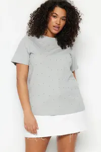 Trendyol Curve Gray Crew Neck with accessories 100% Cotton Knitting T-Shirt