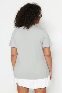 Trendyol Curve Gray Crew Neck with accessories 100% Cotton Knitting T-Shirt - Image 5