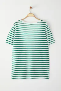 Trendyol Curve White-Green Striped V -Yaka Knitting T-Shirt - Image 7