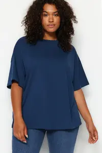 Trendyol Curve Navy Blue Collar Ribbed Wide Pattern 100% Cotton Basic Knitting T-Shirt - Image 4