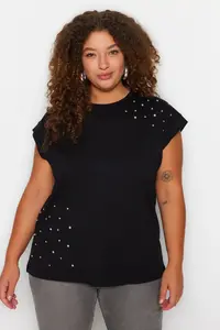Trendyol Curve Black Crew Neck Stoned 100% Cotton Knitting T-Shirt - Image 2