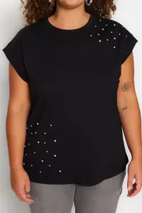 Trendyol Curve Black Crew Neck Stoned 100% Cotton Knitting T-Shirt - Image 5