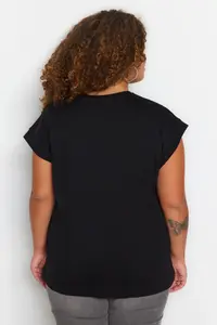 Trendyol Curve Black Crew Neck Stoned 100% Cotton Knitting T-Shirt - Image 6