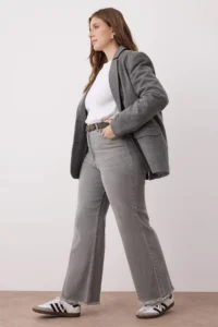 Trendyol Curve Gray High Waist Dirty End Detailed Wide Leg comfort Plus Size Wide Leg jeans - Image 2