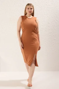 Trendyol Curve Brown Slit Detailed Midi Knitting Plus Size Dress - Image 2