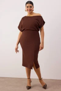 Trendyol Curve Brown Asymmetric Yaka slit Crepe Knitting Plus Size Dress