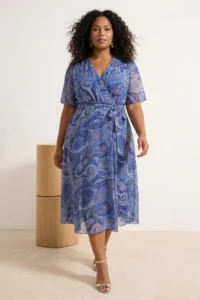Trendyol Curve Navy Blue Siphon Weaving Plus Size Dress - Image 3
