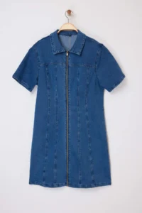 Trendyol Curve Mavi Front Zippered Middle Flexible denim Plus Size Dress - Image 5