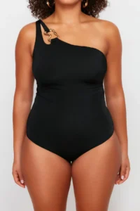 Trendyol Curve Black One Shoulder Accessory Detailed Plus Size Swimsuit - Image 5