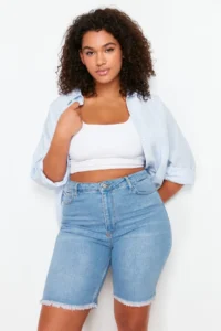 Trendyol Curve Mavi Hem Tassel Detailed Flexible skinny denim Shorts - Image 2